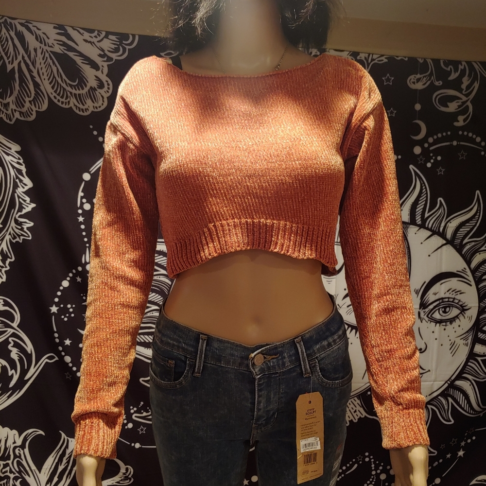 Crop top sweater